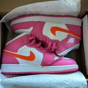 Nike Air Jordan 1 Mid